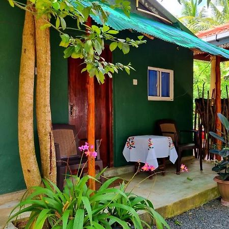 Helena Holiday Cottage Диквела Екстериор снимка